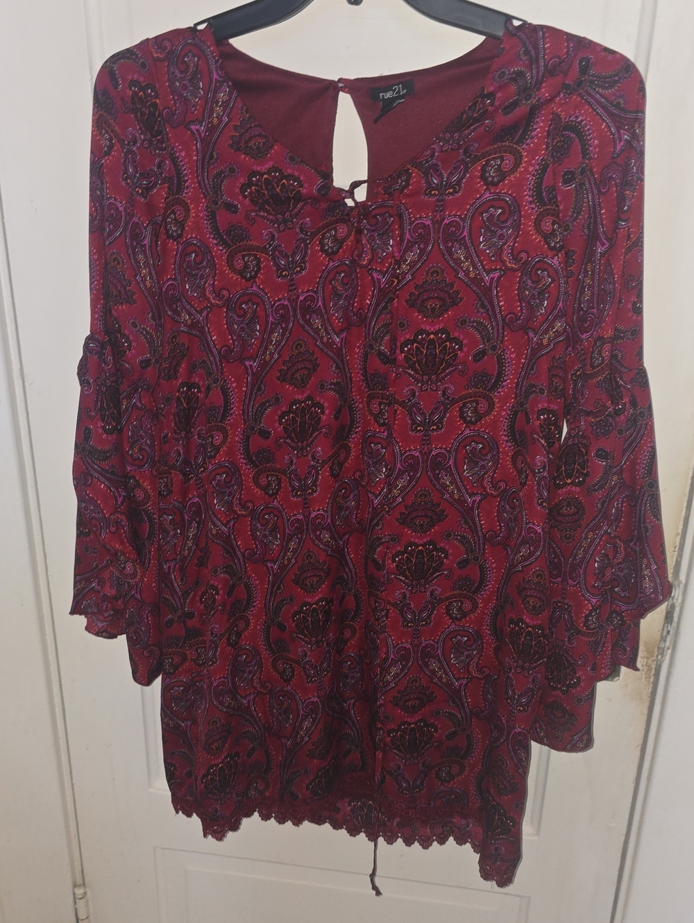 Rue21 Burgundy Paisley Tie-Neck Tunic